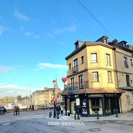 Apartment Le Carre - On The Port Of - Incredible View 2 P Honfleur